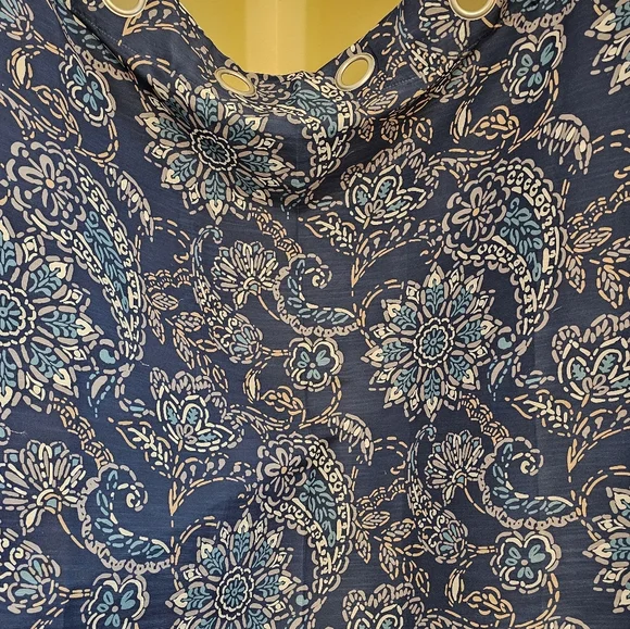 2 Pairs Floral/ Paisley Print Drapes With Matching Tiebacks 108"x40" - Picture 2 of 6